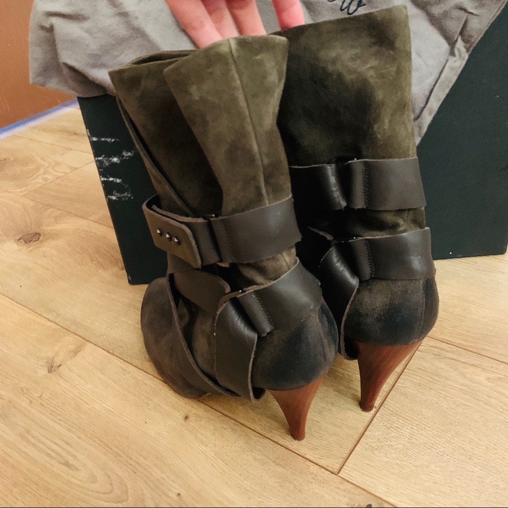 Mea Shadow Boots - Picture 3 of 5